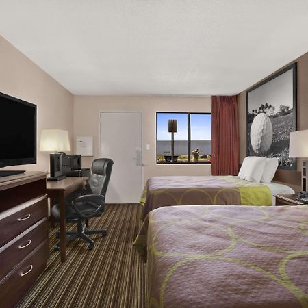 Super 8 By Wyndham Fort Myers Luaran gambar