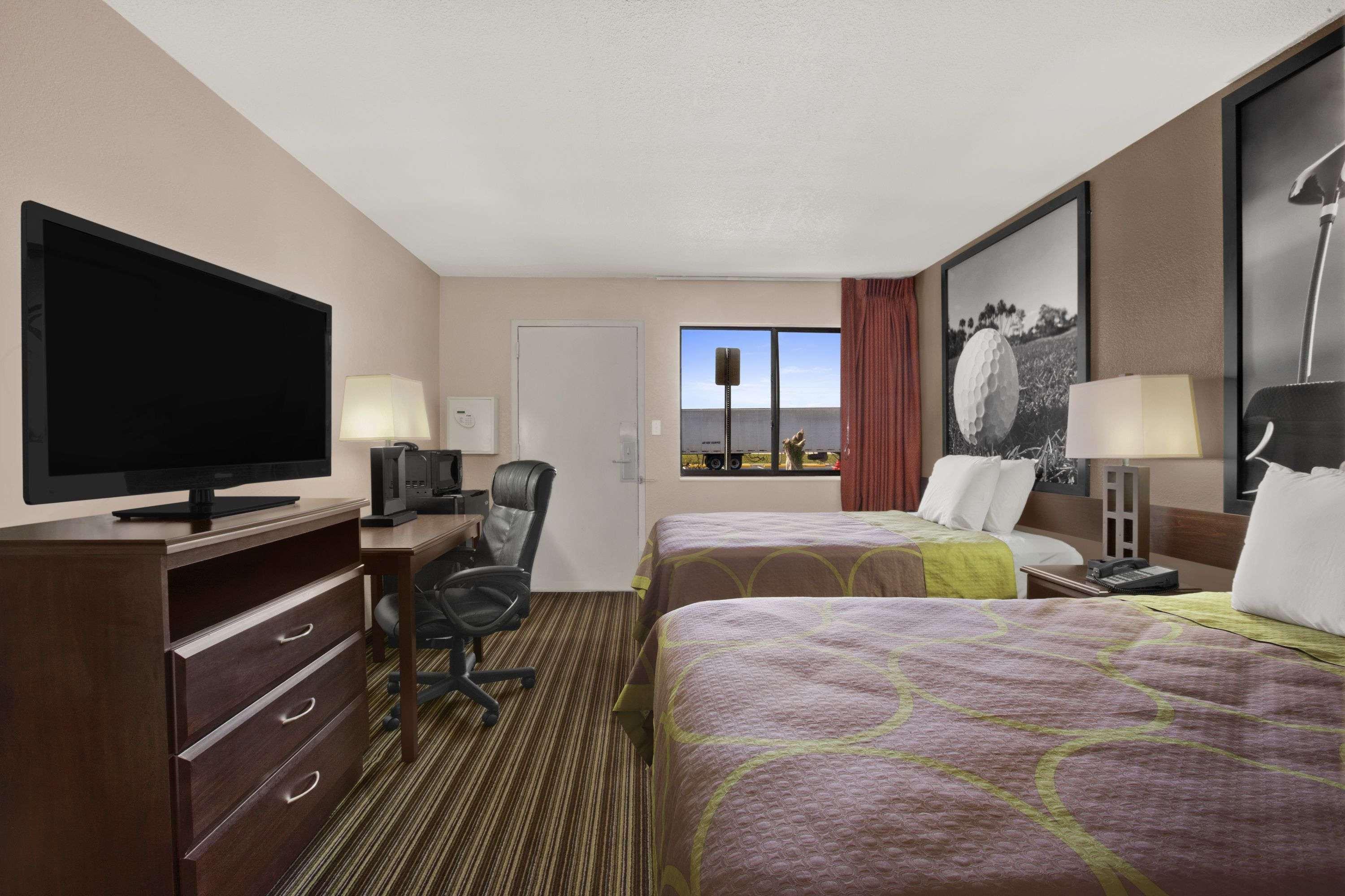 Super 8 By Wyndham Fort Myers Luaran gambar